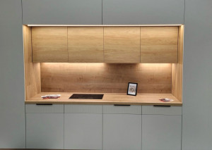 Кухня прямая светлая